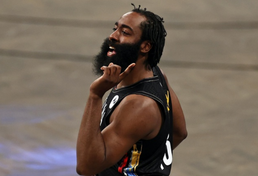 莱比锡训练开放日；赛前绝杀压哨引欢呼；全明星赛在即；球探报告显示潜力(多尔特压哨三分绝杀)