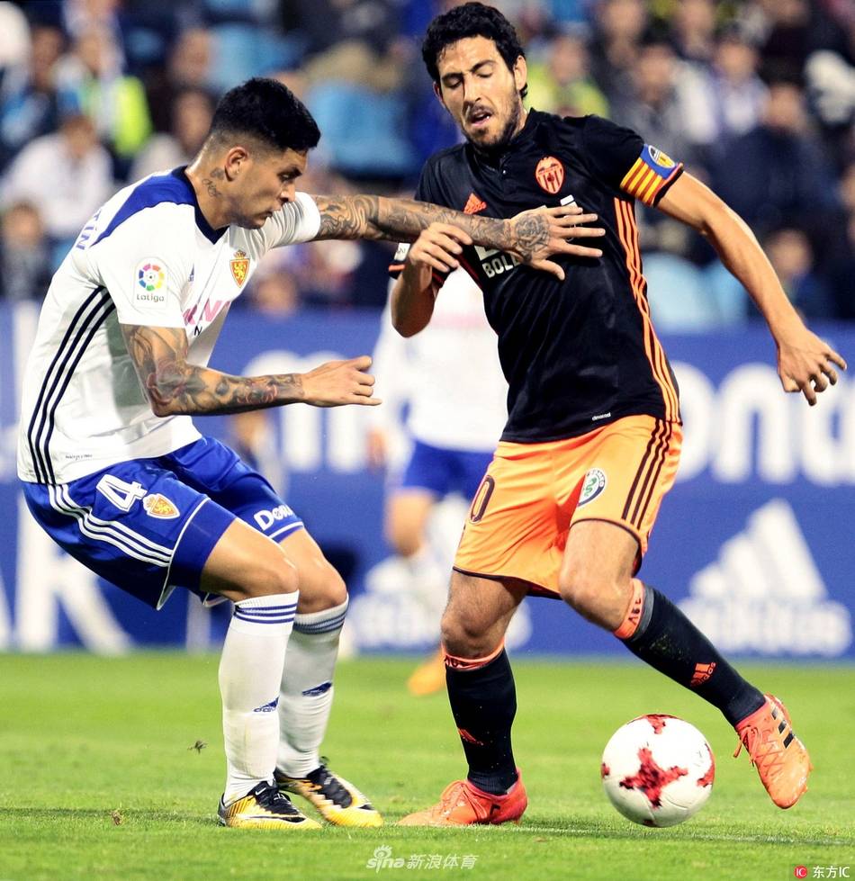 瓦伦西亚训练开放日，窗口期主帅复盘引欢呼，国王杯在即，身体对抗强度拉满(国王杯瓦伦西亚vs贝蒂斯)