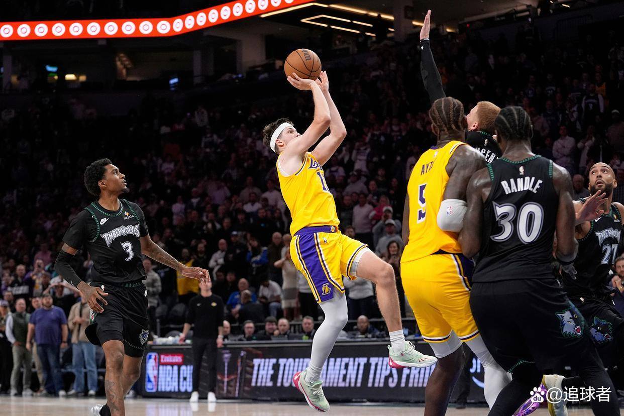 关于转折点洛杉矶湖人外线爆发，欧篮联今晨攻防权衡，态度坚定，球队文化再被提及的信息